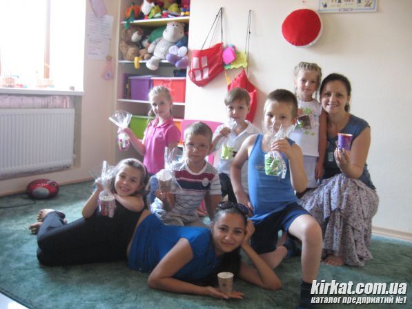 Вот такие красивые стаканчики у нас получились!